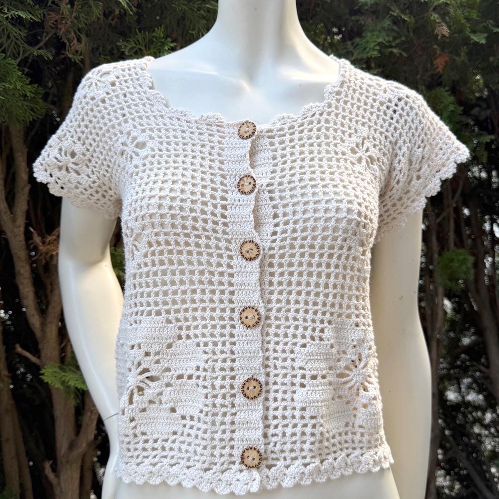 Vintage Crochet Cardigan Handmade Beige Floral Scoop Neck Cottagecore Boho S/M